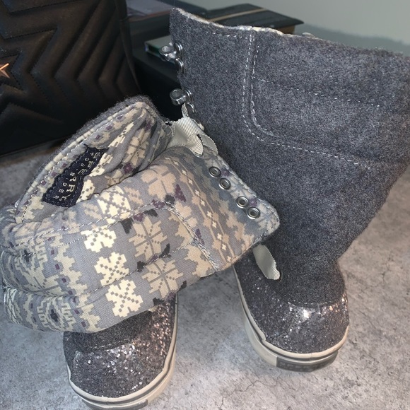 High Top Sperrys - Picture 2 of 4